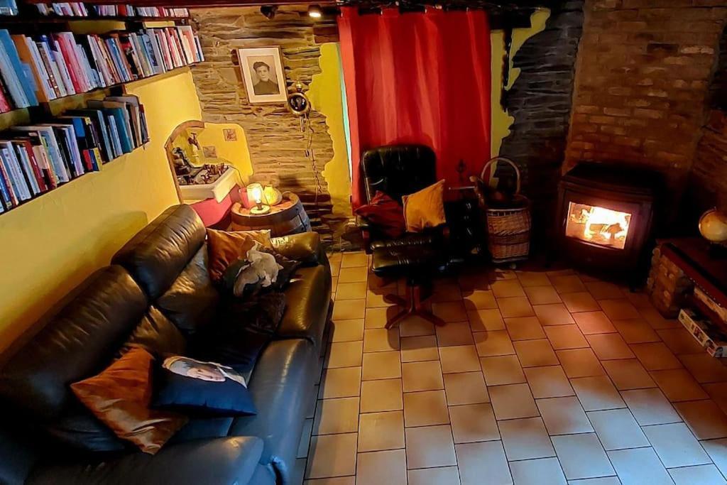 L'Ardoisiere: Jolie Maison Ardennaise. Villa Alle Exterior foto
